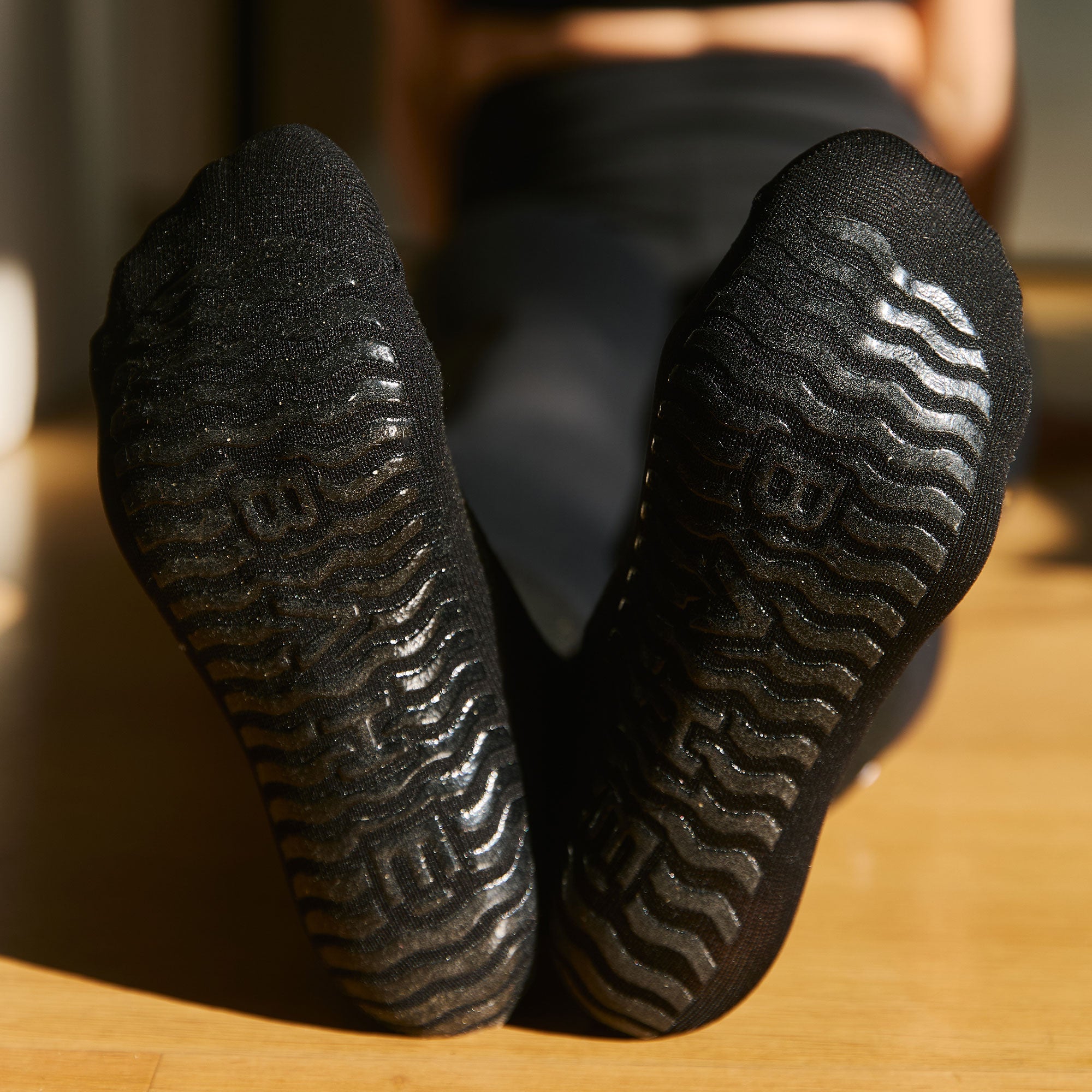STUDIO GRIPPY CREW SOCKS ANTHRACITE