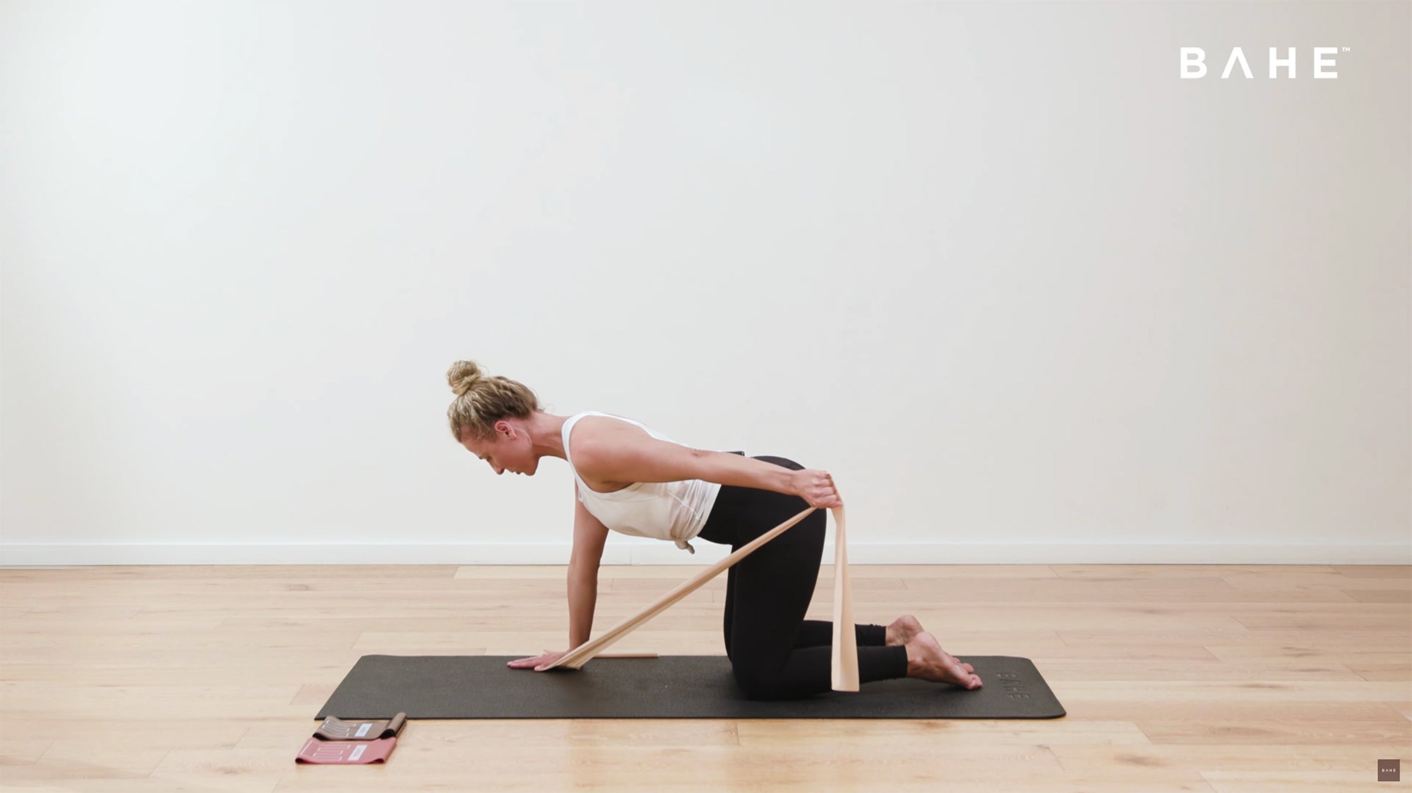 4 Point Kneeling Triceps Extension – BAHE