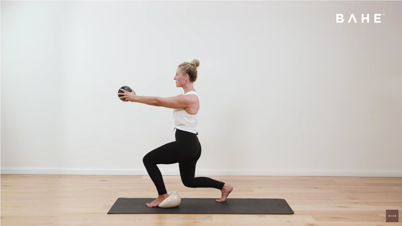90/90 Lunge with Rotation – BAHE