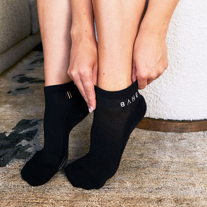 STUDIO GRIPPY ANKLE SOCKS ANTHRACITE