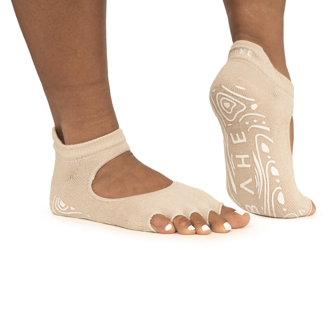 STUDIO GRIPPY OPENTOE SOCKS DUSTY BEIGE