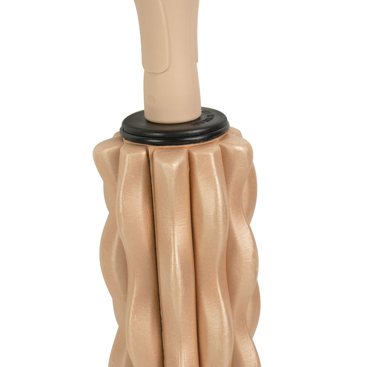 SOOTHE &amp; RESTORE HAND ROLLER